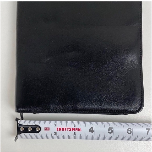 Great either Passport wallet or just lrg wallet - Picture 5 of 6